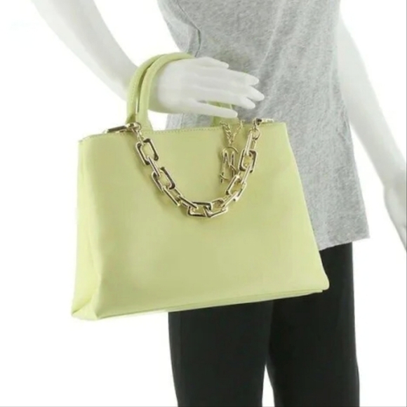 Steve Madden Mesa Satchel, pale yellow/citrine - Picture 7 of 16